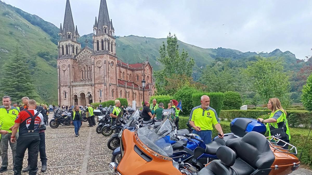 Concentración motera en Covadonga