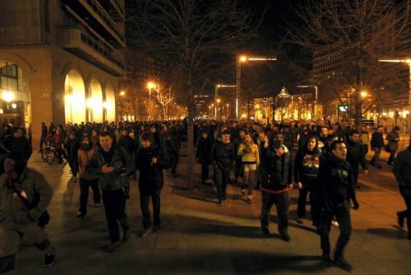 Imágenes de la manifestación de Zaragoza en protesta por la agresión policial de Valencia