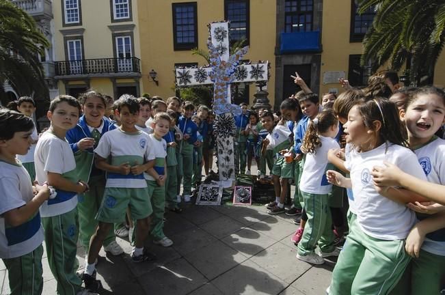 CONCURSO DE CRUCES DE MAYO