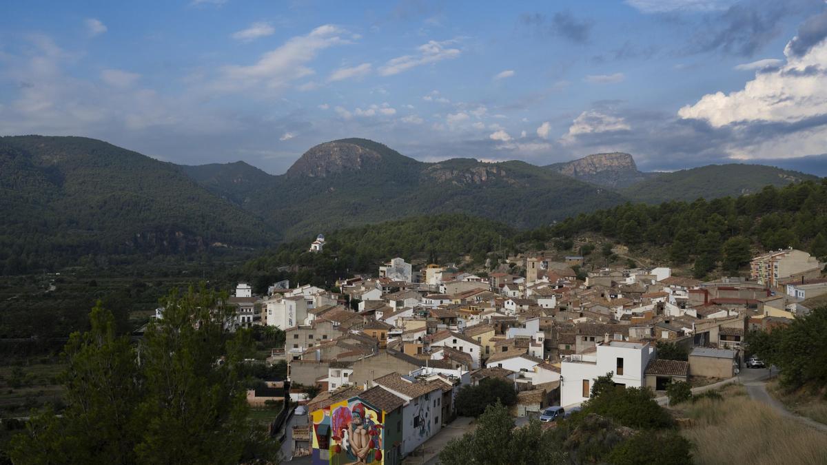 Vista general de Fanzara, en la comarca del Alto Mijares.