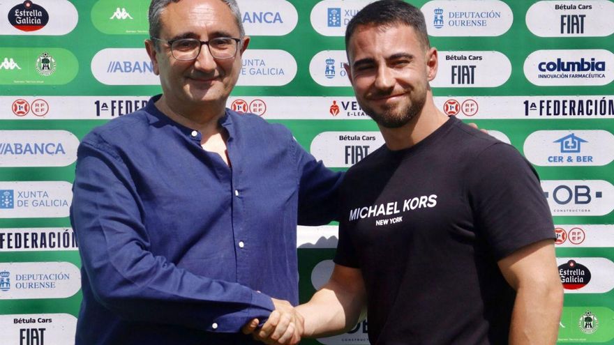 El nuevo entrenador del Arenteiro, Jesús Arribas, durante su presentación con el club. | Arenteiro