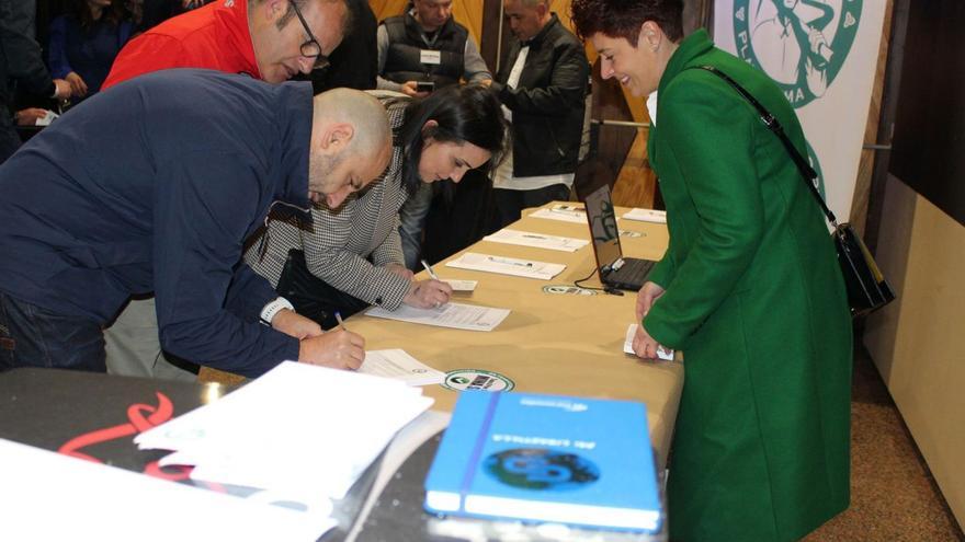 Participantes na Festa Mineira o pasado día 24, que segundo os organizadores reuniu a 3.000 persoas / A.M.T.P.