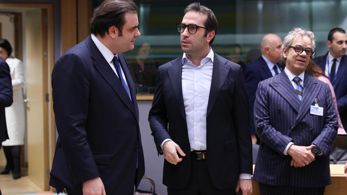 SUBIDA SALARIO MÍNIMO | Cuerpo reivindica la unidad del Gobierno en la subida del SMI y ve las dos opciones de los expertos equivalentes