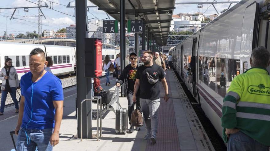 Estación de tren Vigo-Guixar. // C. Graña