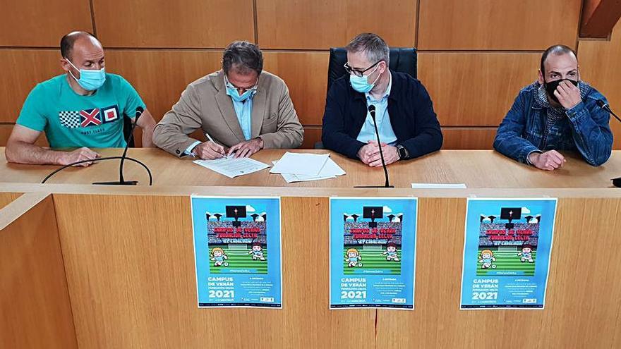  Firman del convenio entre la Fundación Celta y la EEFB.