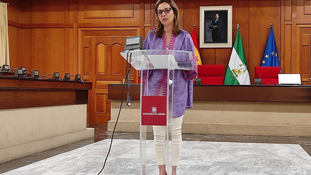 Isabel Ambrosio, en el Ayuntamiento de Córdoba.