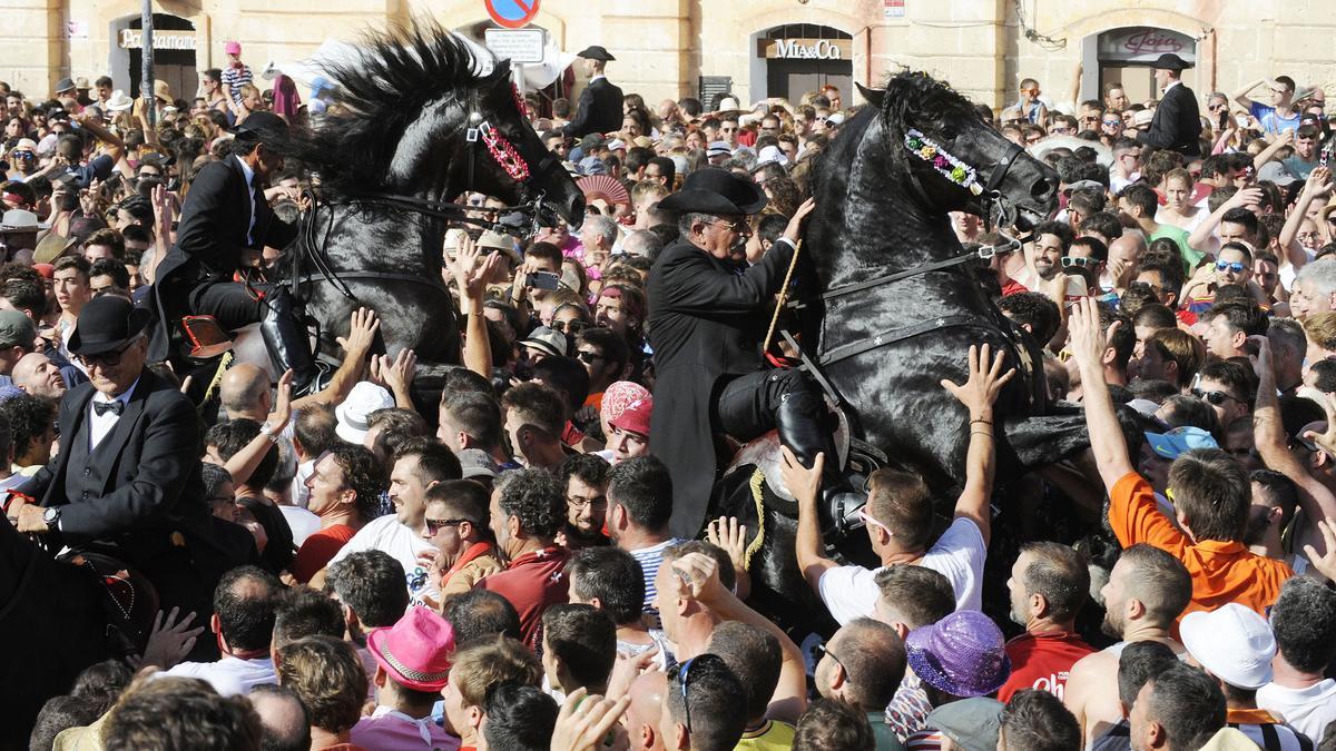 Un momento de las fiestas de Sant Joan en Ciutadella en 2019.