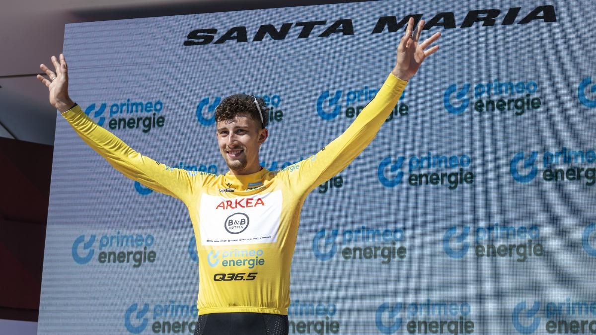 Kévin Vauquelin mantiene el liderato de la clasificación general del Tour de Suiza 2025 tras la etapa 6