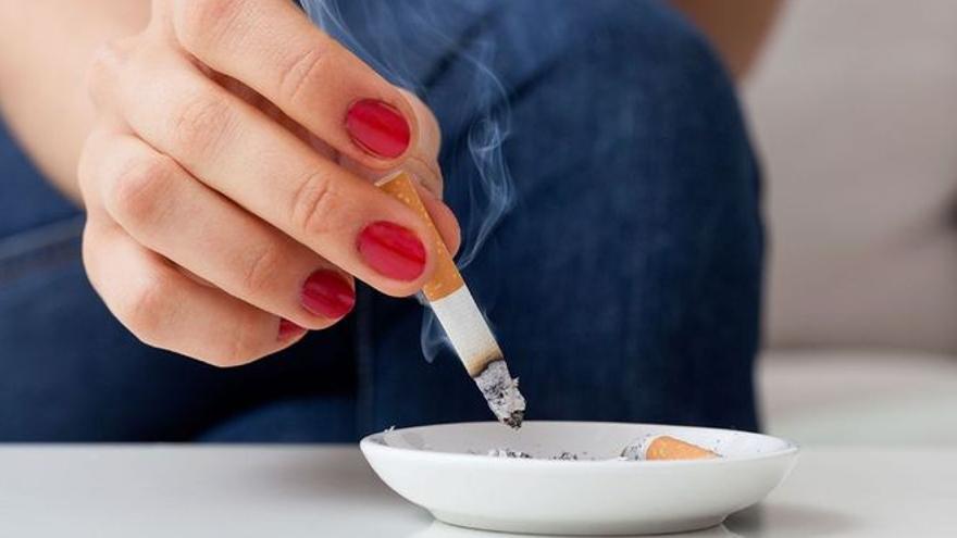 El consumo de tabaco está muy relacionado con el cáncer de pulmón.