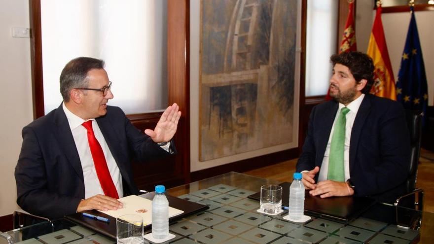 Diego Conesa y Fernando López Miras, en la reunión de esta tarde.