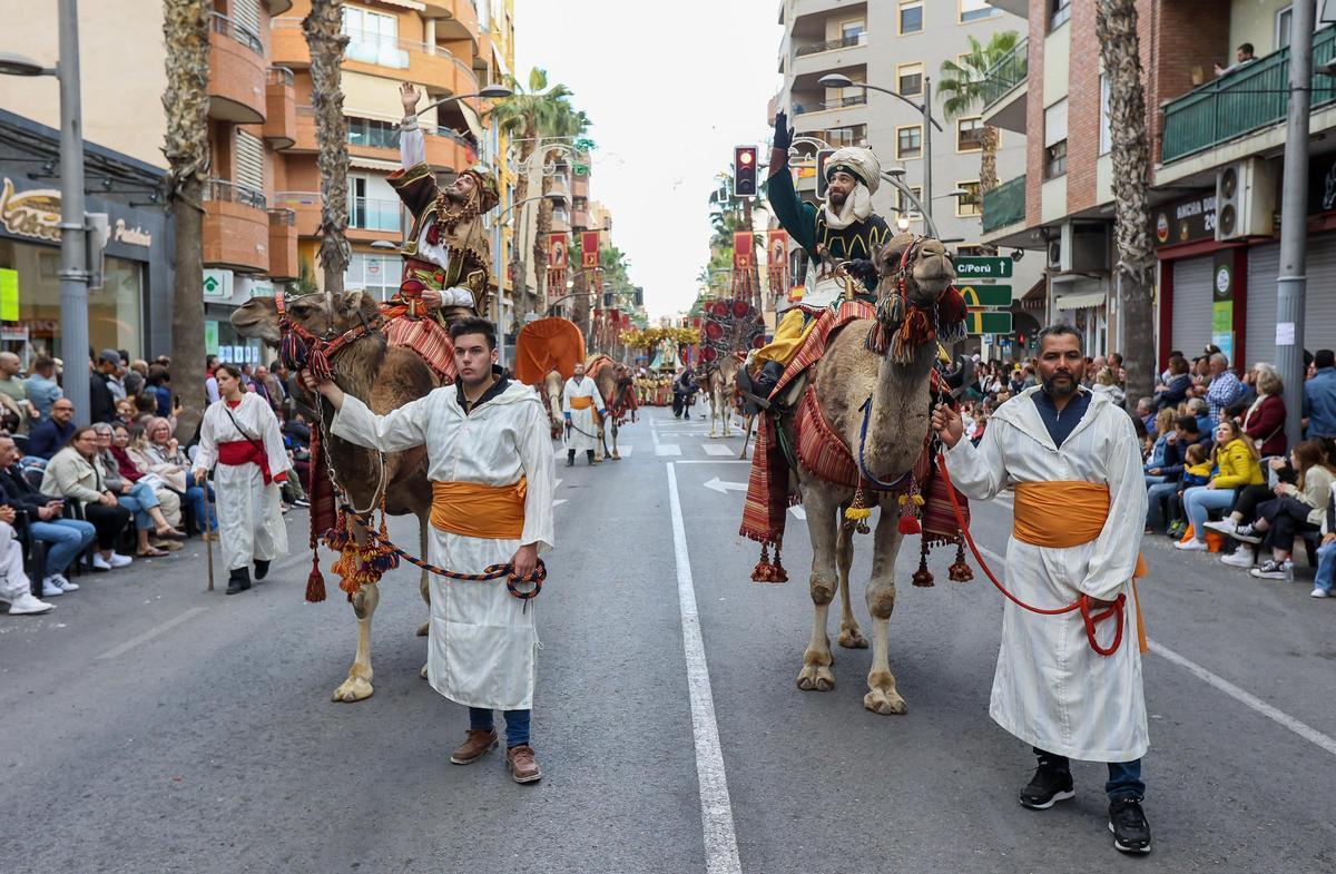 Entrada del bando Moro por las fiestas de San Vicente del Raspeig
