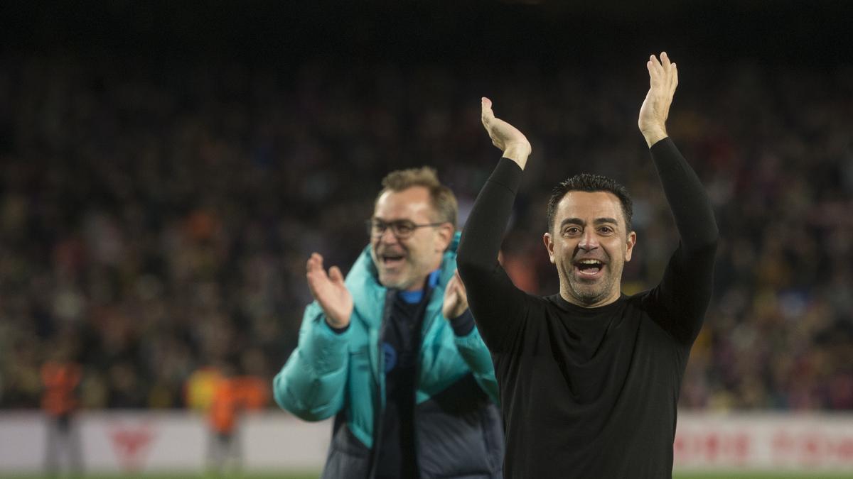 Xavi celebra el triunfo al finalizar ‘el clásico’