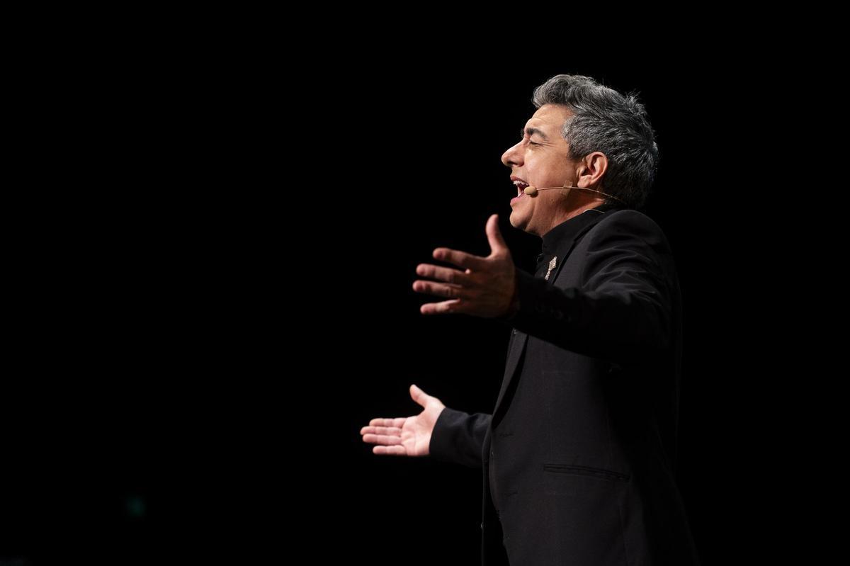 El concierto de Juan Valderrama en Cáceres, en imágenes