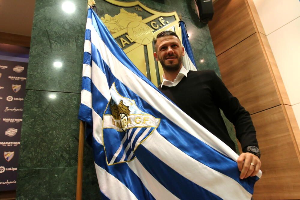 Presentación de Martín Demichelis