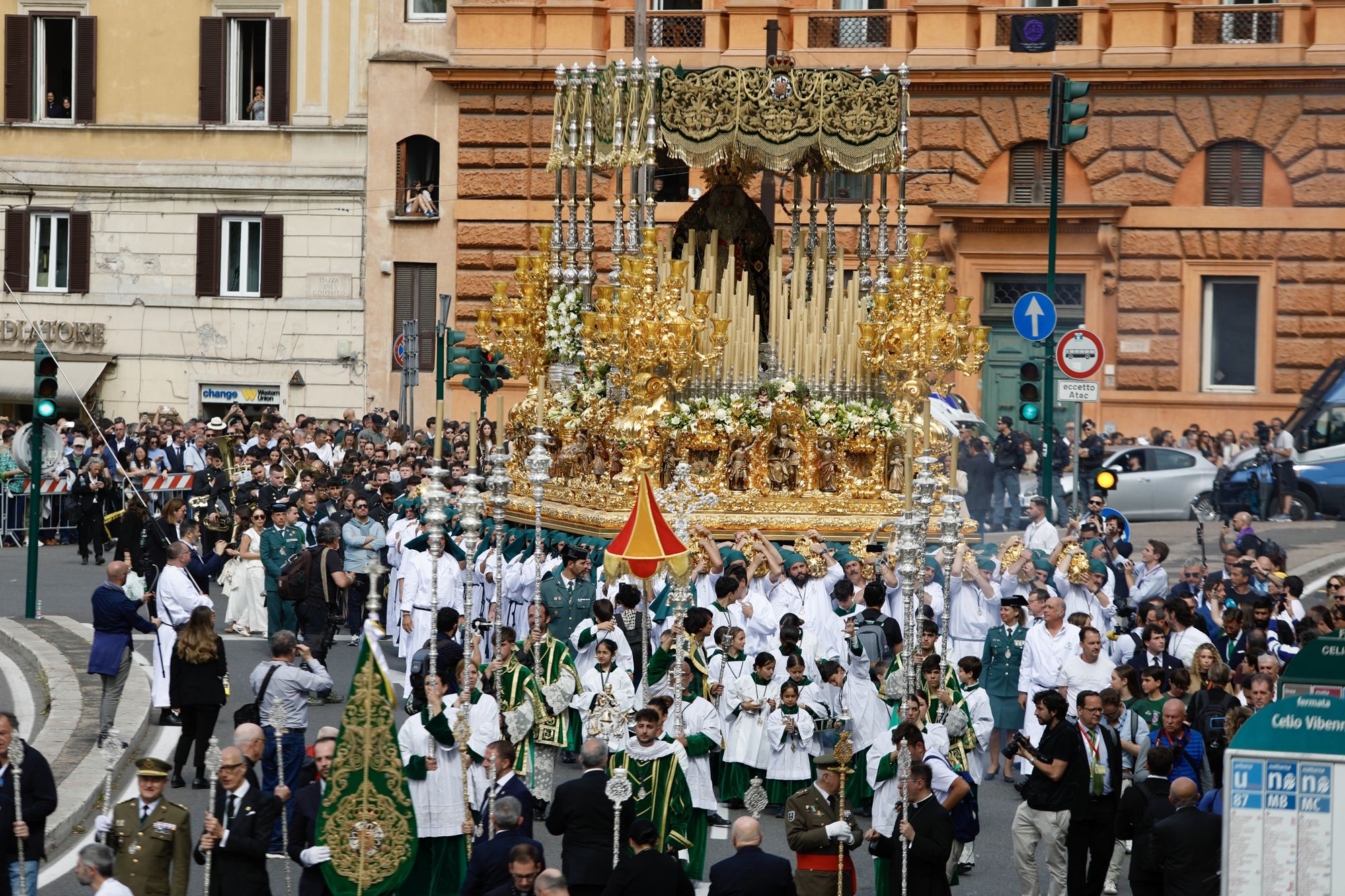 Gran procesión por el Jubileo de las Cofradías, en fotos