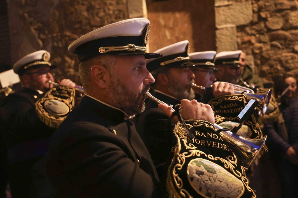 Las imágenes que dejó la Procesión de Viernes Santo en Sagunt