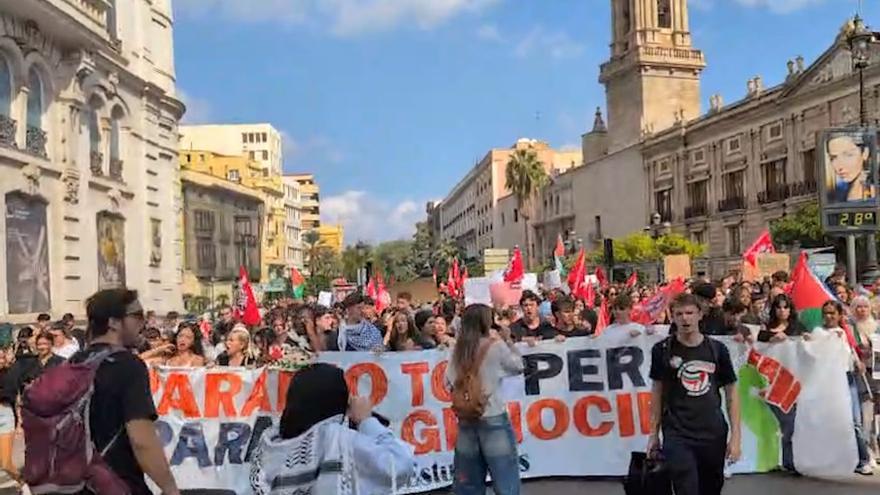 Protestas estudiantiles en València por la interceptación de la flotilla