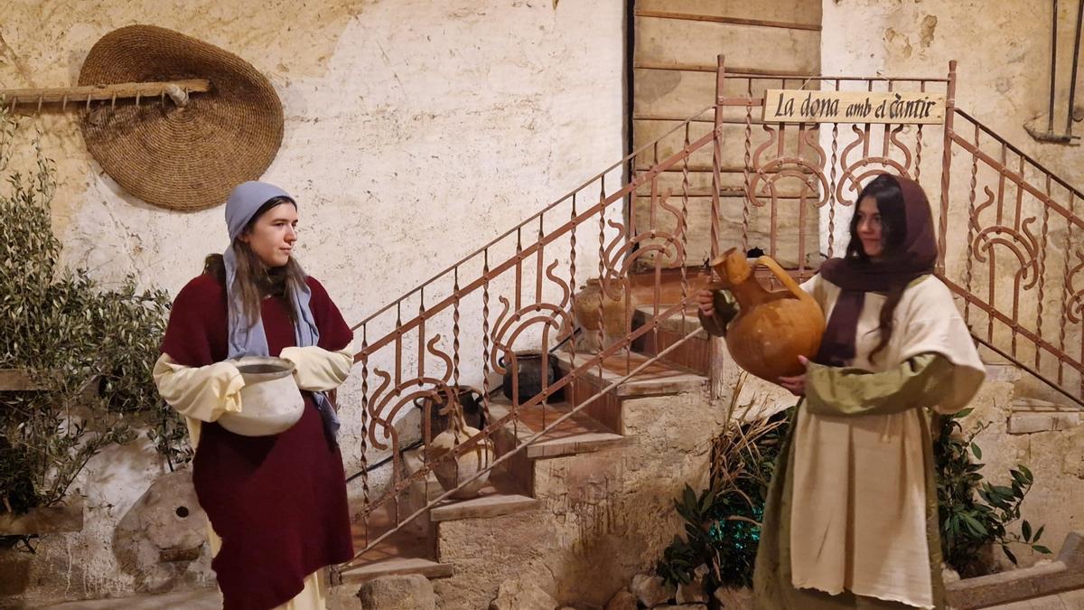 Un dels 15 quadres bíblics representats per voluntaris locals