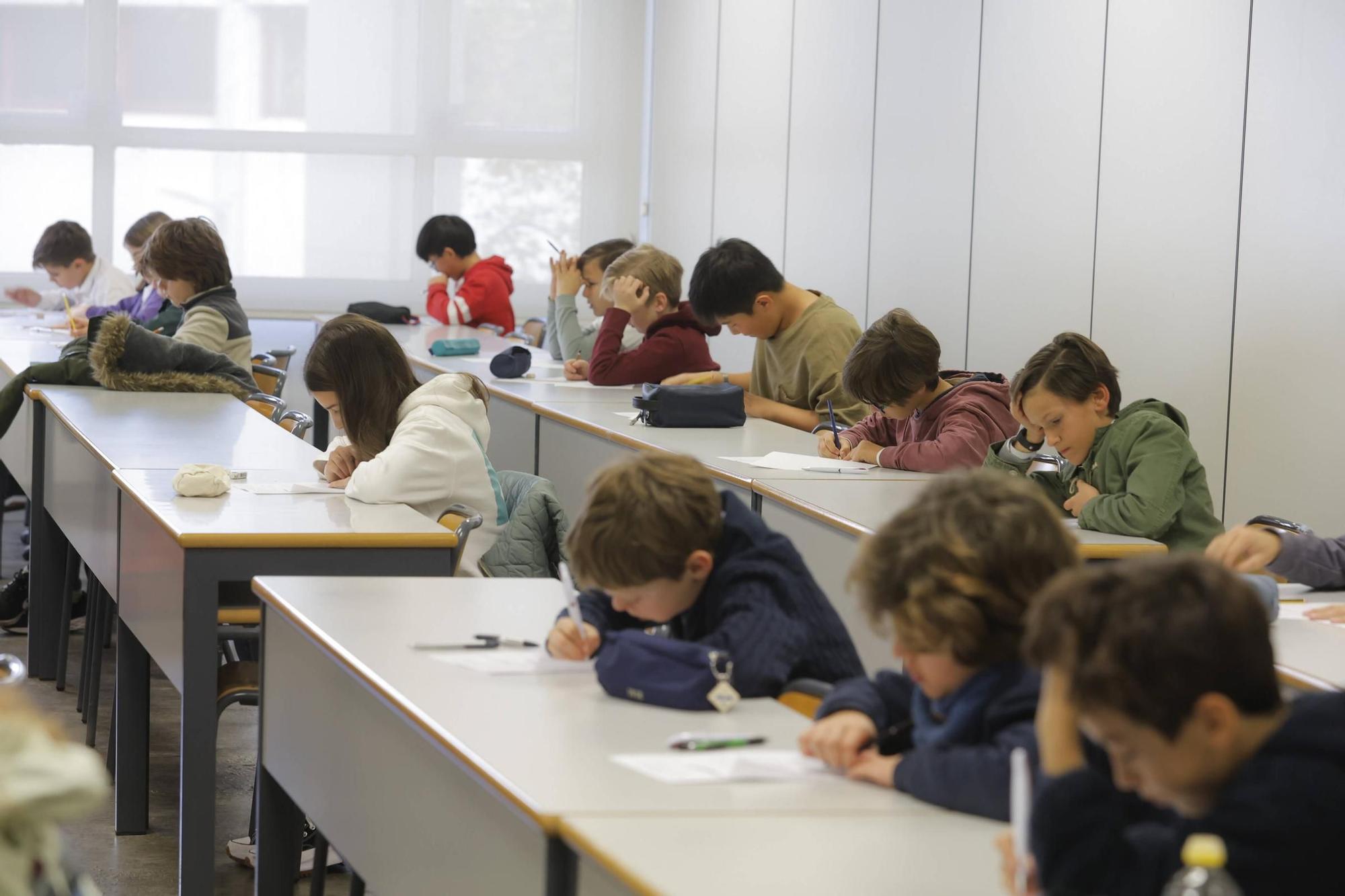 Dos mil niños participan en la Olimpiada Matemática que hoy ha organizado el Colegio Guadalaviar en la UPV