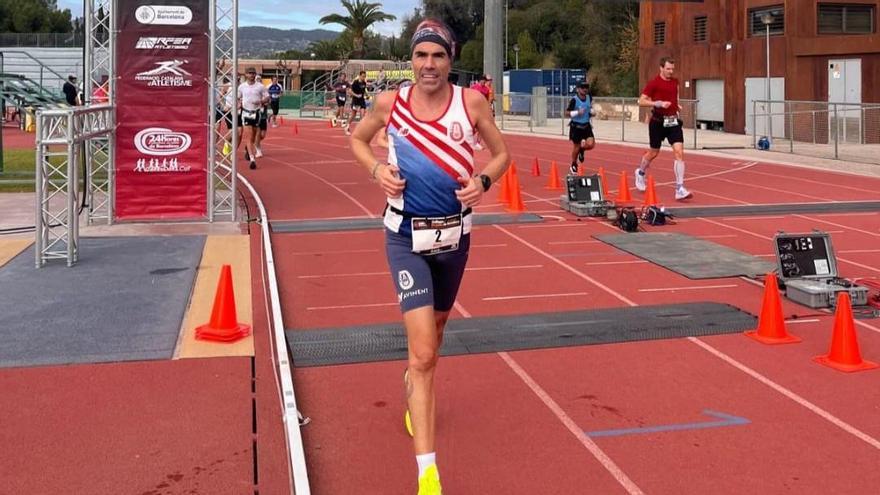 Manel Deli, en ple esforç durant la prova de Barcelona