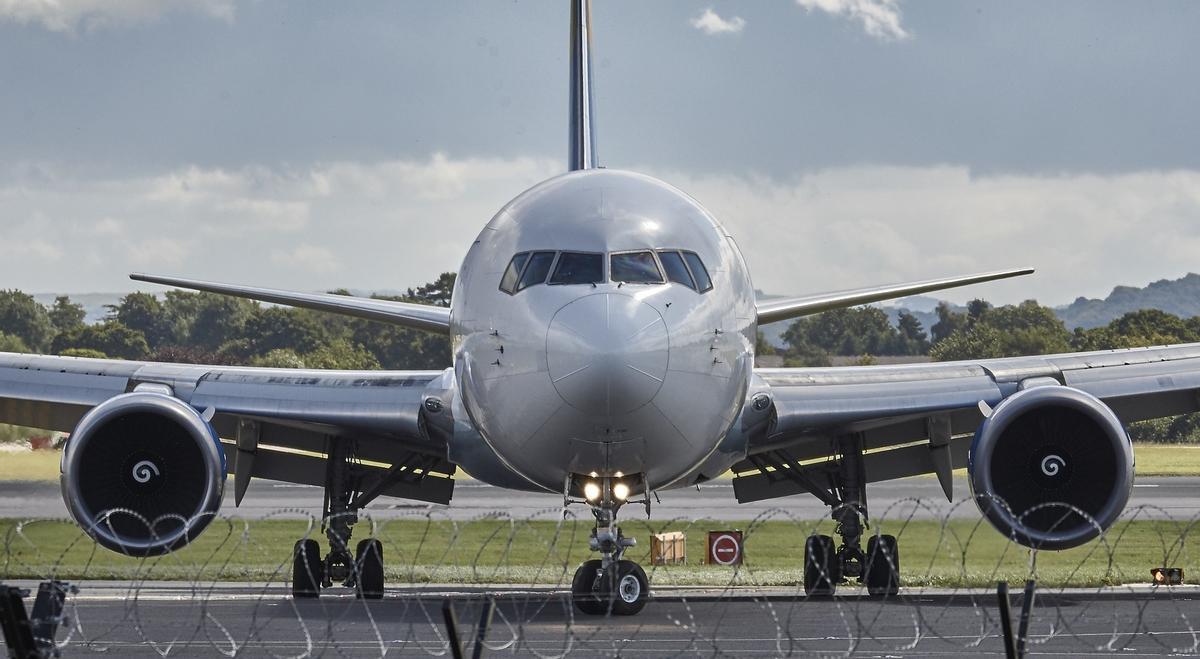 Los aviones emiten mucho más CO2 que los trenes