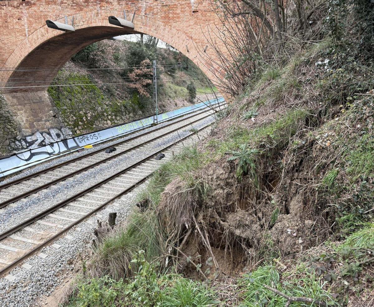 Una xarxa amb 23 punts vermells