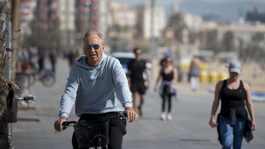 La mitad de los séniors de 65 a 74 años practican deporte: el ejercicio se dispara en esta franja de edad