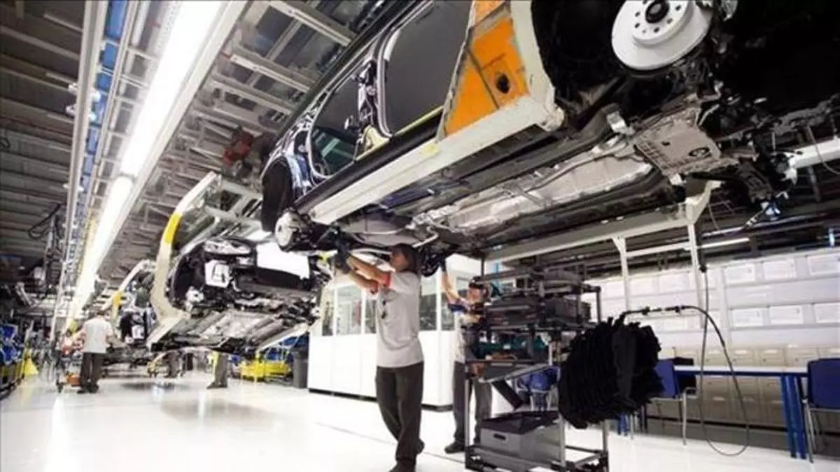 Seat recibirá 15 millones del nuevo Perte VEC y explora trabajar en el desarrollo de plataformas para vehículos militares