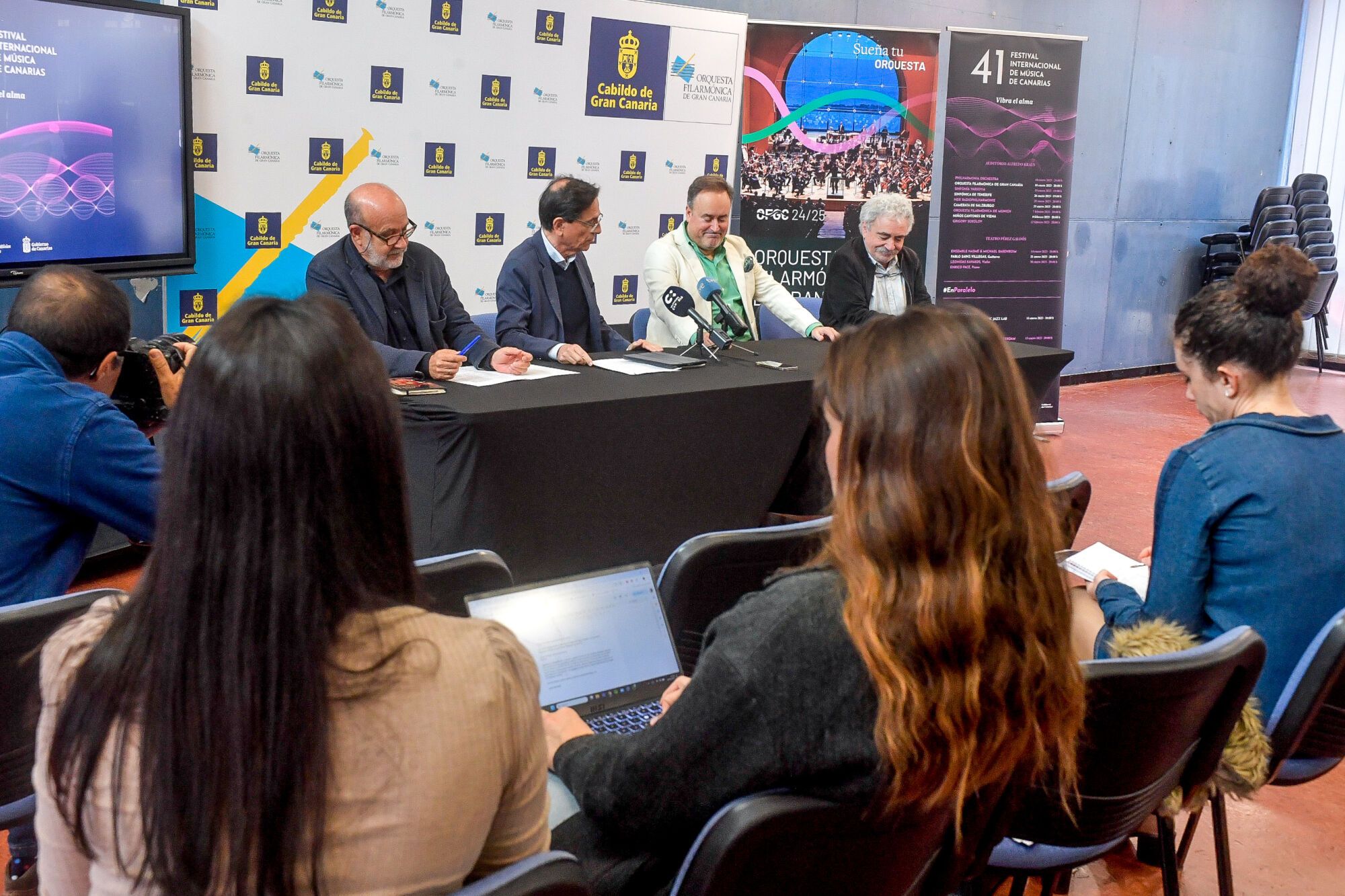 Ensayo y presentación del concierto de la Orquesta Filarmónica de Gran Canaria en el 41º FIMC