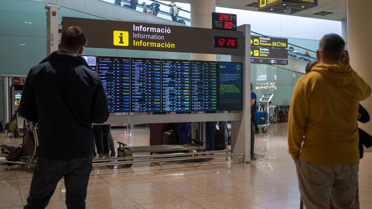 Passatgers a l&#039;aeroport del Prat