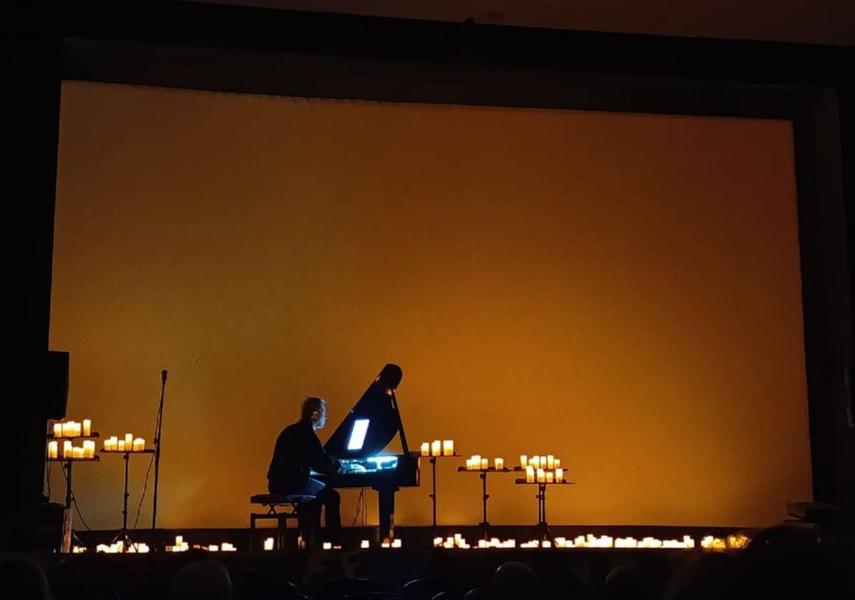 Concierto de cine mudo protagonizado por el pianista Alfonso Latorre.