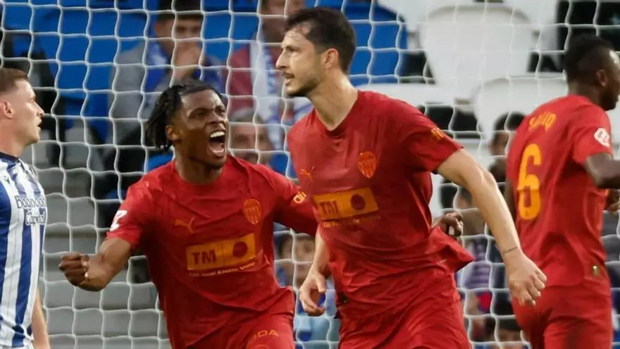 ¡El cabezazo de Guido Rodríguez que puso de nuevo las tablas en Anoeta!