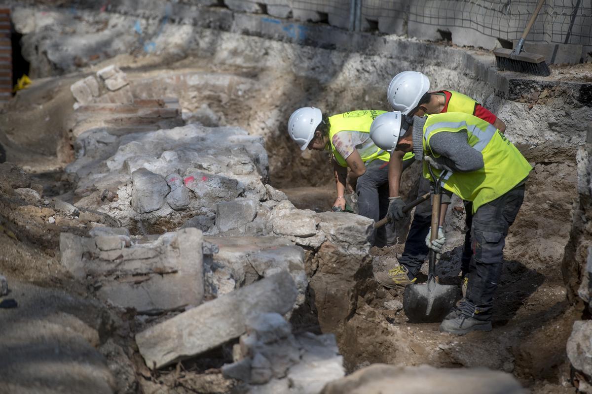 Los restos de un cuartel de 1792 bajo la Rambla