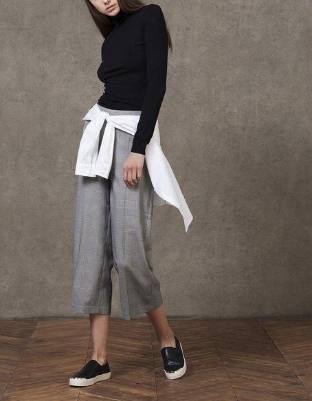 Pantalón culotte cuadros de Stradivarius (19,95€)
