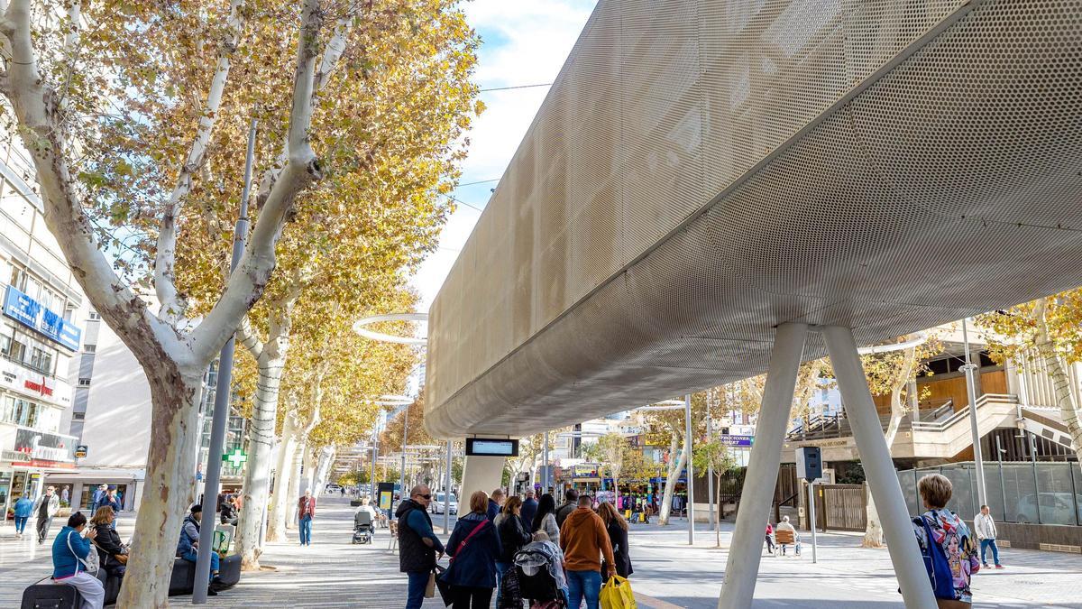 La tecnoparada de la avenida del Mediterráneo.