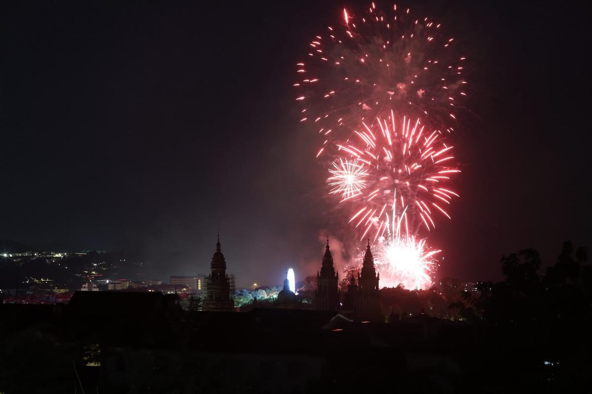 Fuegos 'Pequeños' de las Fiestas del Apóstol Fuegos 'Pequeños' de las Fiestas del Apóstol