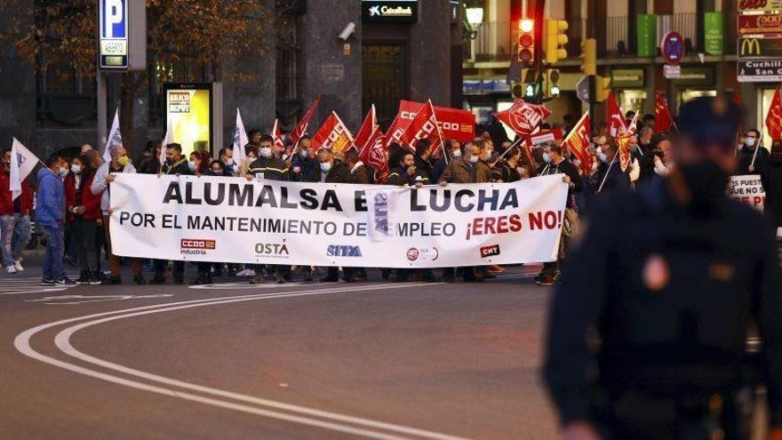 Desestimado el recurso de CNT contra Alumalsa y los sindicatos por el despido colectivo