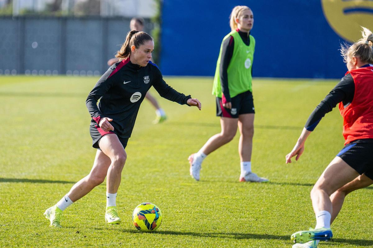 Ewa Pajor en un entrenamiento