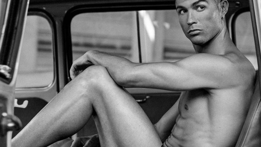 Cristiano Ronaldo, adicto a los coches de lujo