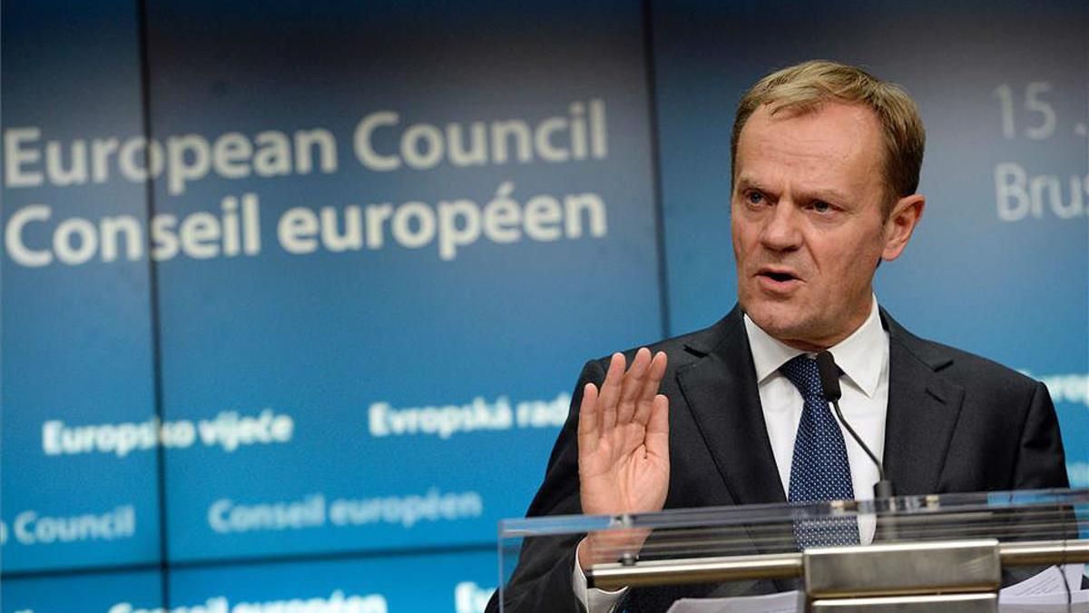 Tusk, en la rueda de prensa posterior a una reunión de los Veintiocho, en Bruselas.