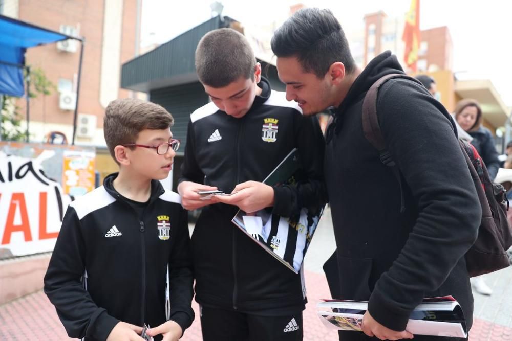 Presentación del álbum de cromos del FC Cartagena