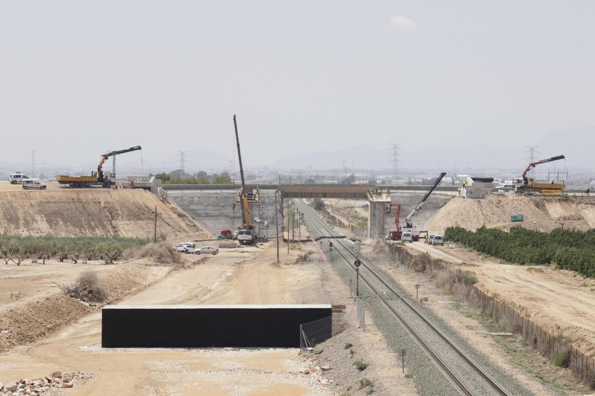 Obras del AVE a Cartagena en Balsicas.