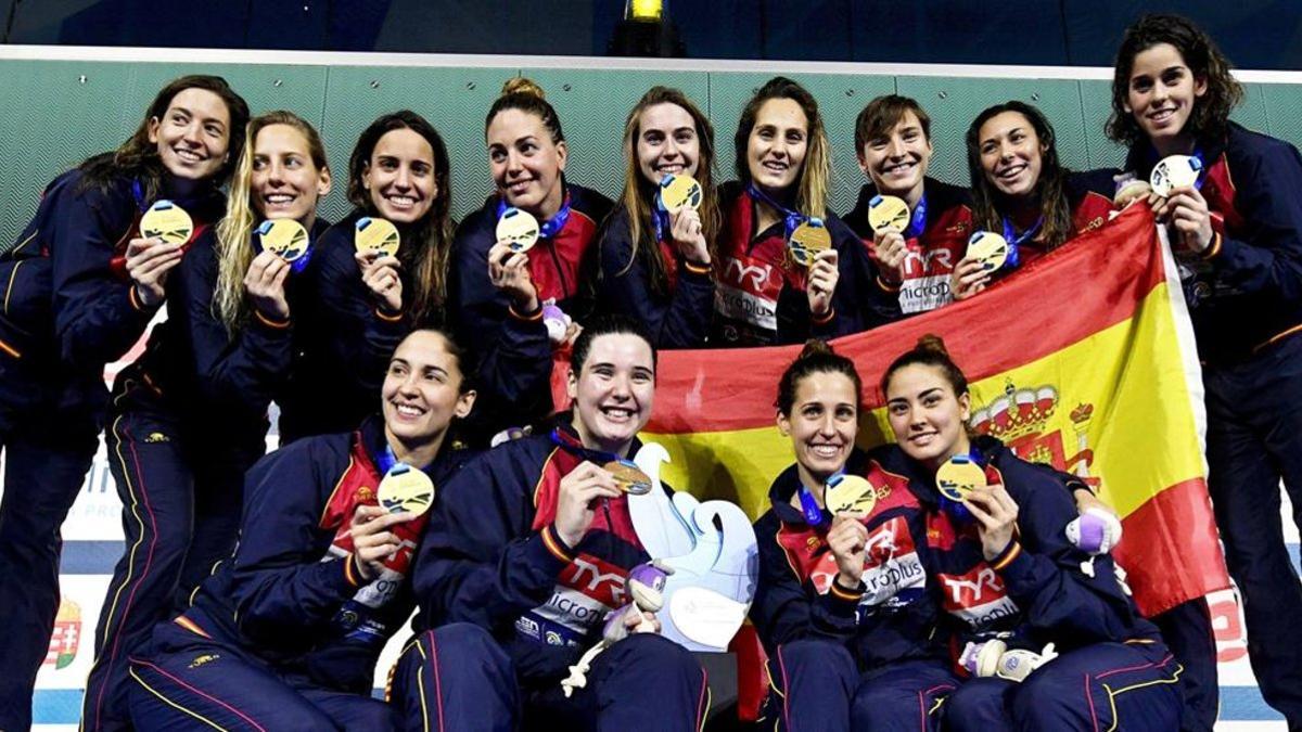 Las jugadores de waterpolo están confinadas en sus casas