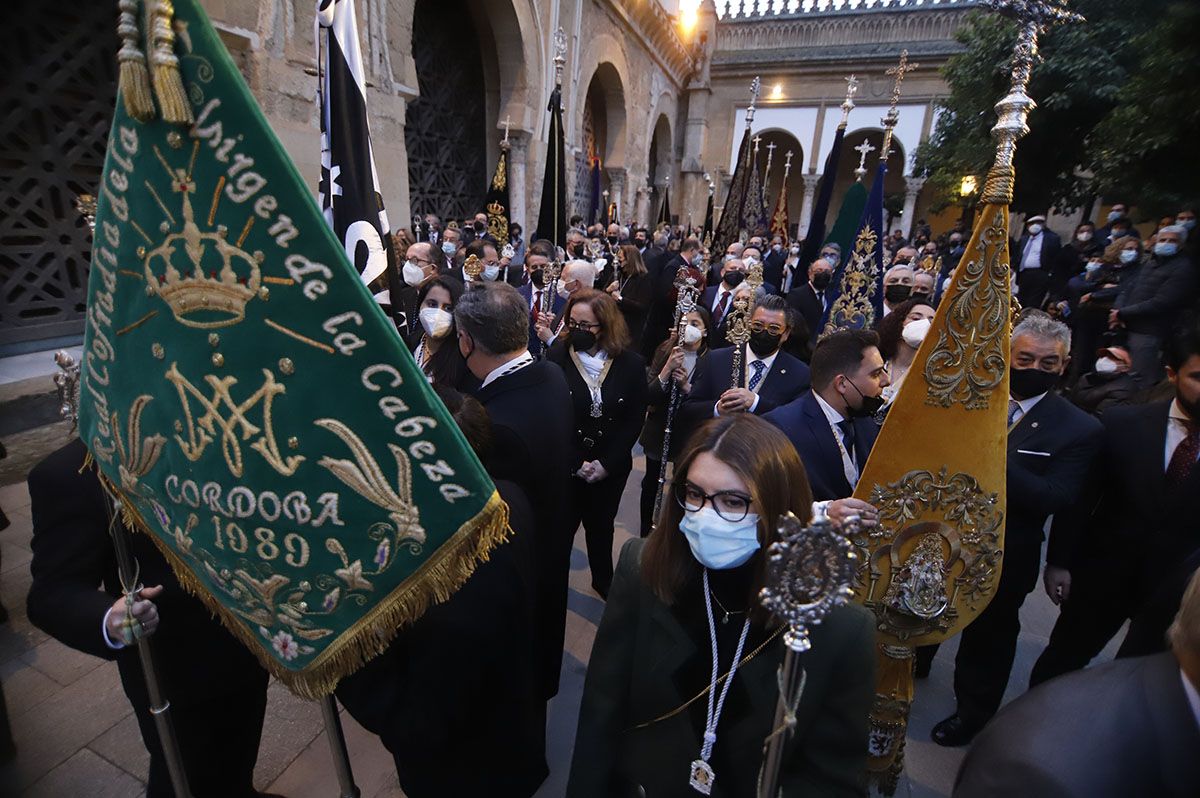 El Vía Crucis de las cofradías vuelve a la calle presidido por Jesús del Calvario