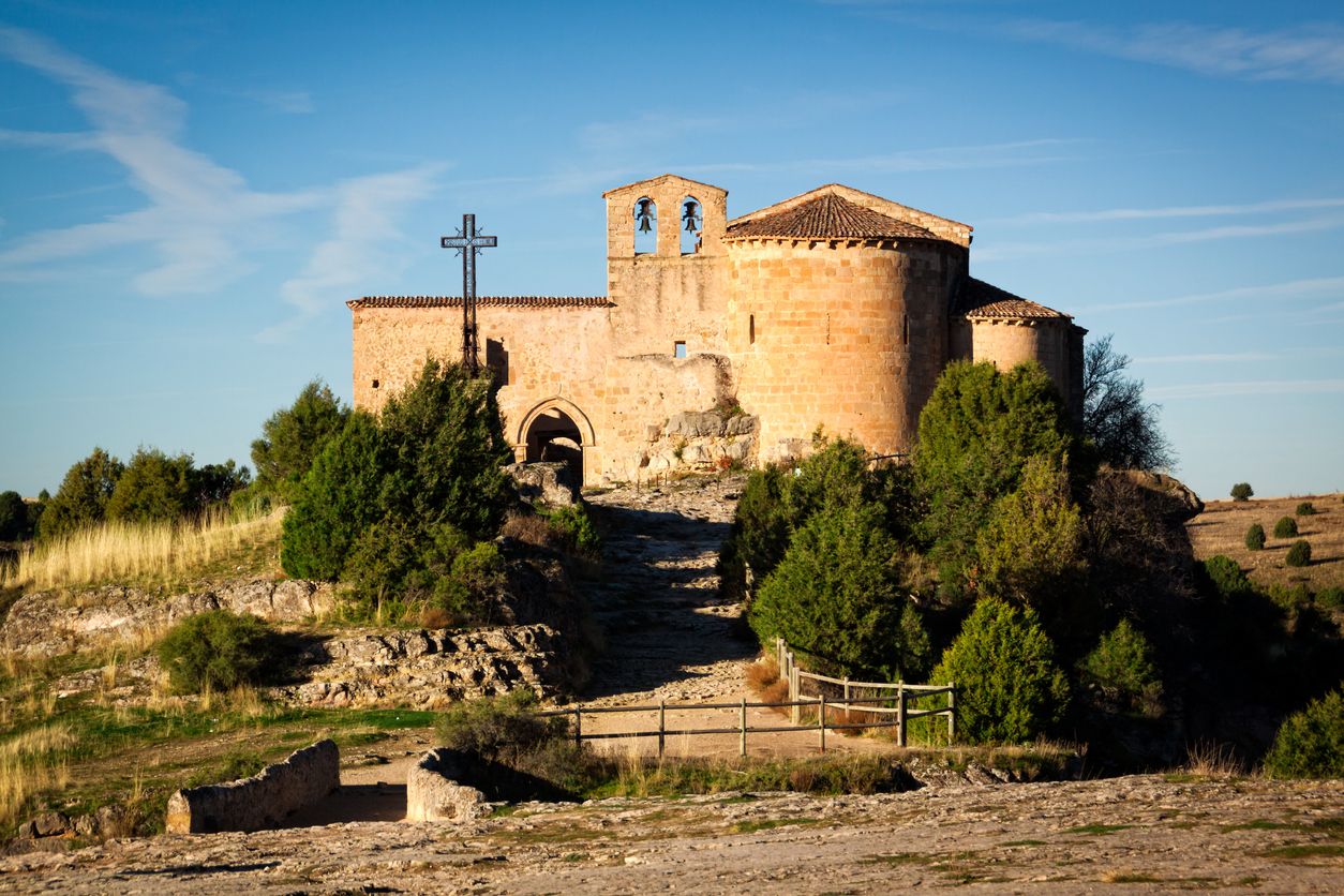 Ermita de San Frutos en Parque Natural Hoces del río Duratón.