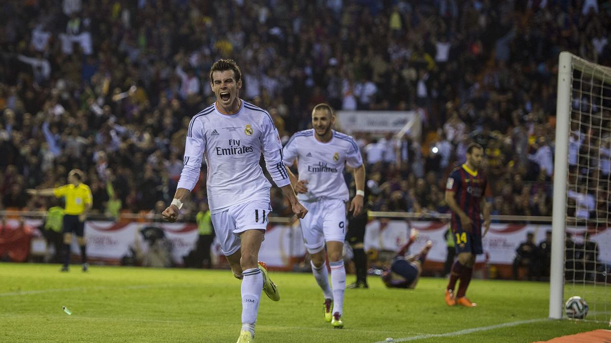 Gol decisivo de Bale superando a Bartra y Pinto durante la final de la Copa del Rey jugada entre el FC Barcelona y el Real Madrid.