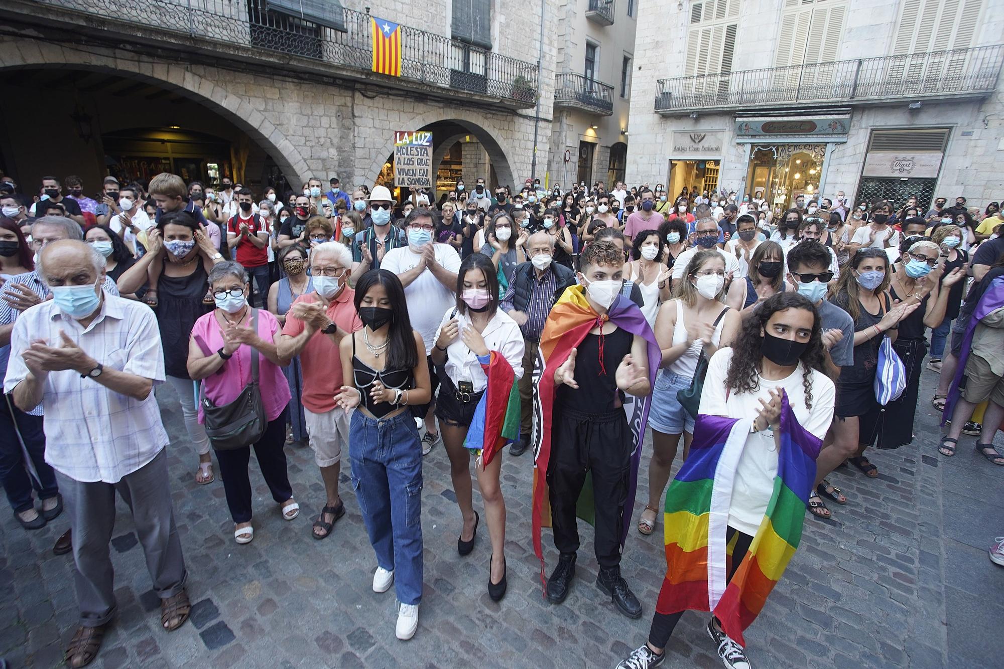 Concentració per condemnar la mort de Samuel Luiz a Girona