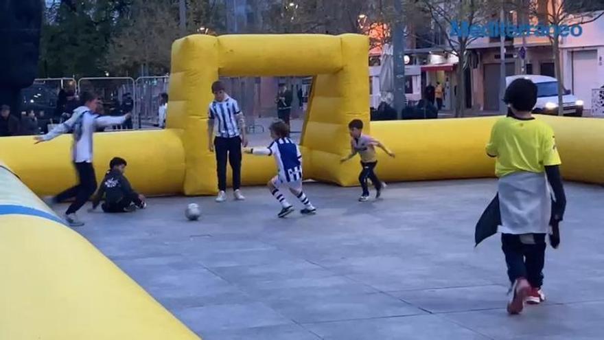 Vídeo: Gran ambiente en la 'previa retro' del Villarreal-Real Sociedad