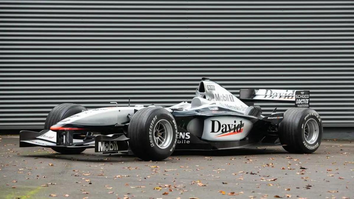 McLaren MP4-16 de 2001