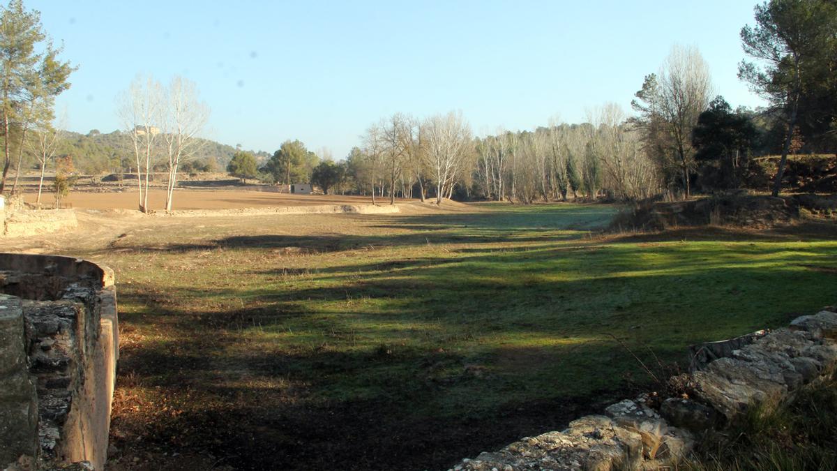 El llac sec de la Vila d’Argençola, Castellnou de Bages.